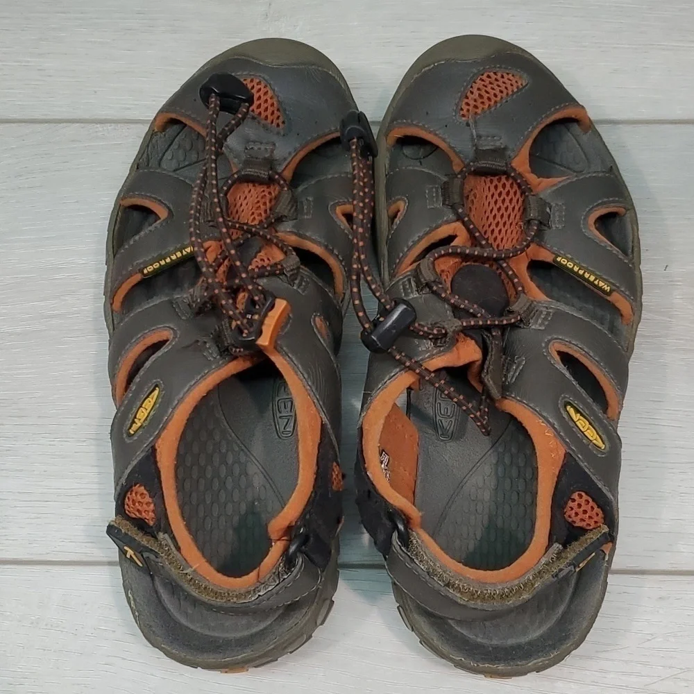 Keen Big Boys Youth Outdoor Hiking Comfort Leather Waterproof Sandals shoes sz 3